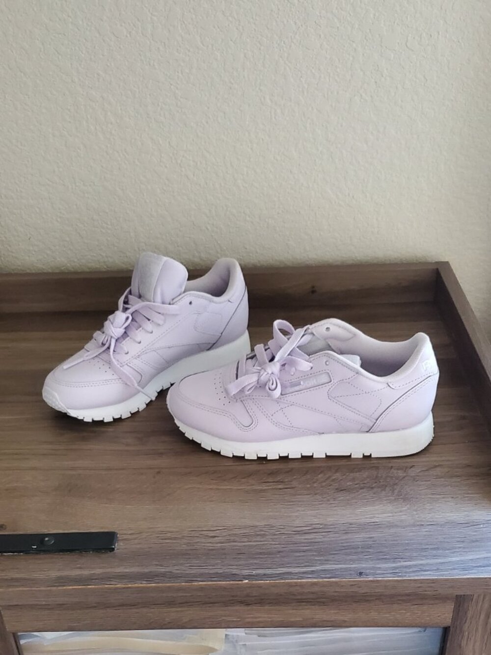 Reebok Classic Leather Trainers in Luminous Lilac
